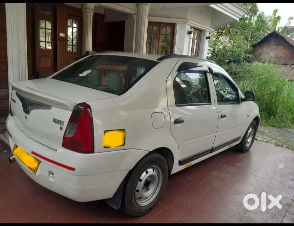Mahindra Verito 1.5 D2 2011