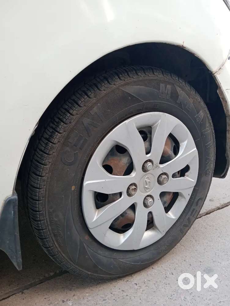 Hyundai I10 2011 Cng  Well Maintained
