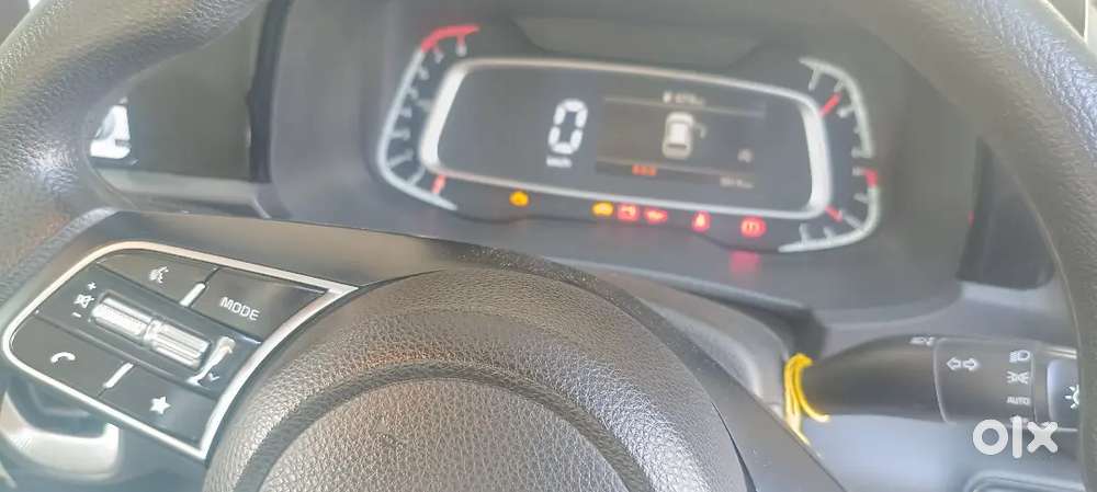Kia Sonet 2025 Petrol 3600 Km Driven