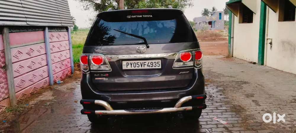 Toyota Fortuner 2015