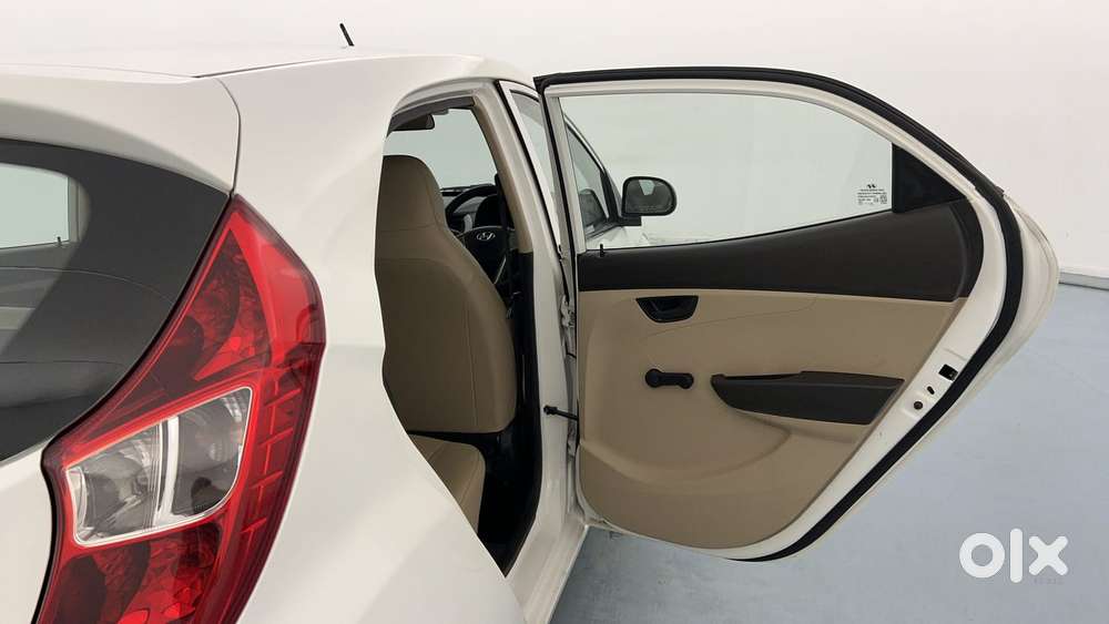 Hyundai Eon 0.8 Magna Plus Airbag, 2017, Petrol