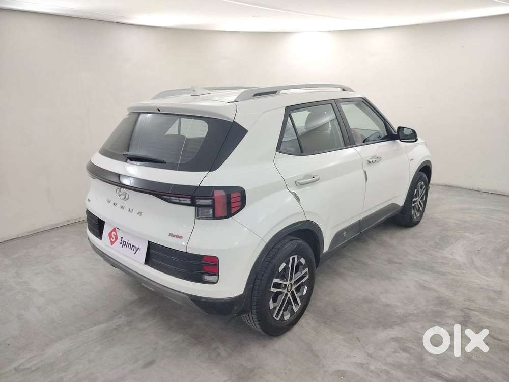 Hyundai Venue 1.0 Sx (o) Turbo Dct, 2024, Petrol