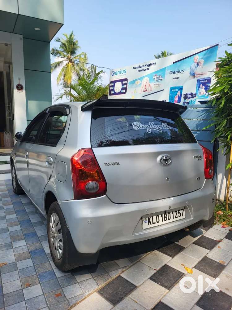 Toyota Etios Liva 2011 Petrol 140000 Km Driven