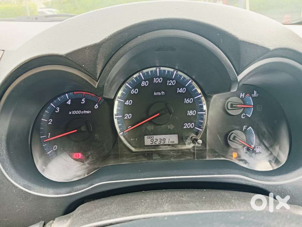 Toyota Fortuner 4x2 Manual, 2015, Diesel