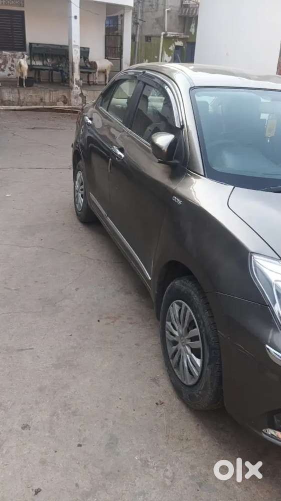 7 Seater Purchase. Gadi Mai Koi Kaam Nahi Hai