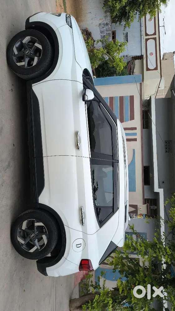 Hyundai Venue 2020 Diesel 96000 Km Driven