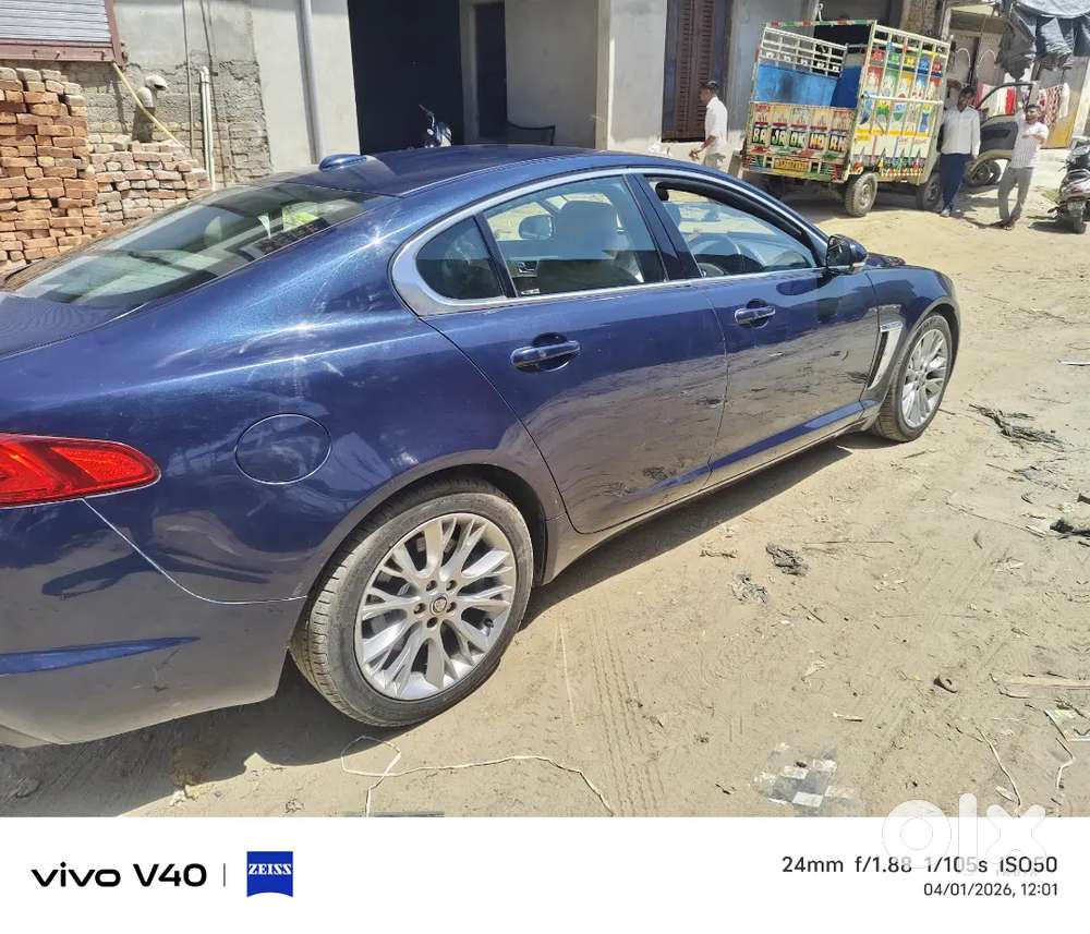 Jaguar Xf 2012 Diesel 110000 Km Driven