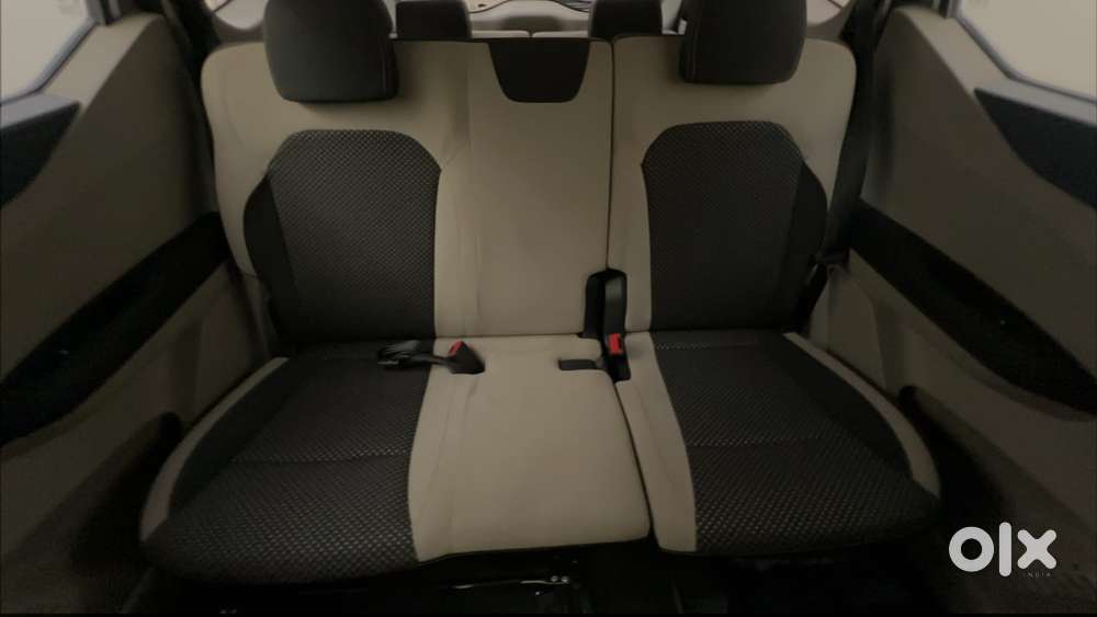 Renault Triber Rxz Easy-r Amt, 2020, Petrol