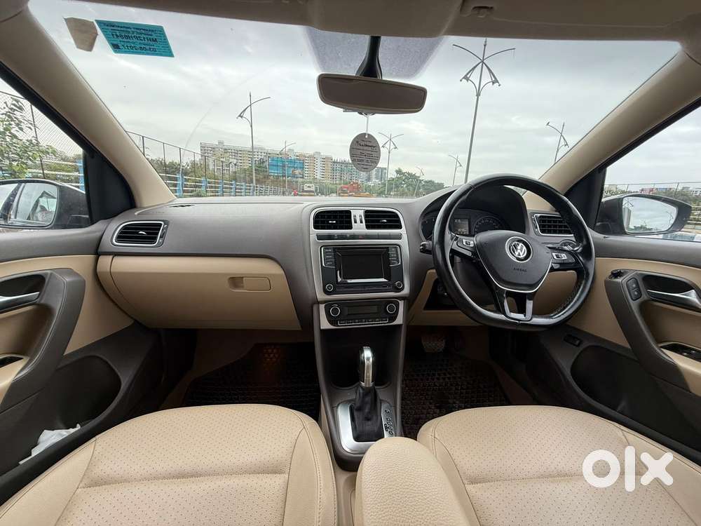 Volkswagen Vento 1.2 Highline Plus At 16 Alloy, 2017, Petrol