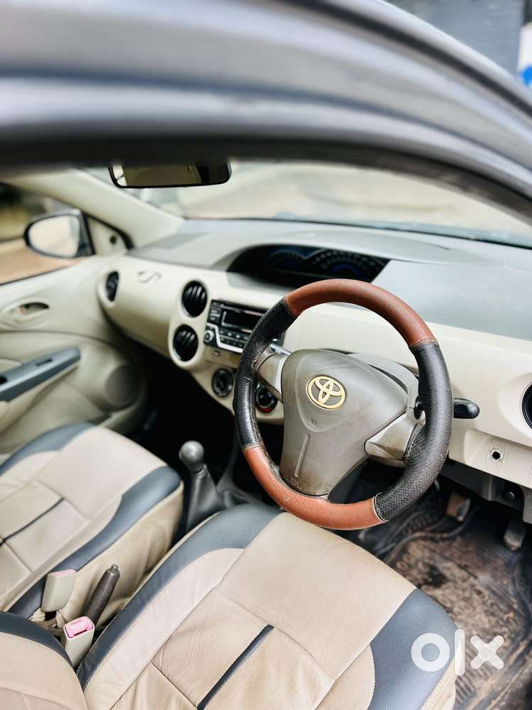Toyota Etios Liva 2014-2016 V, 2016, Petrol