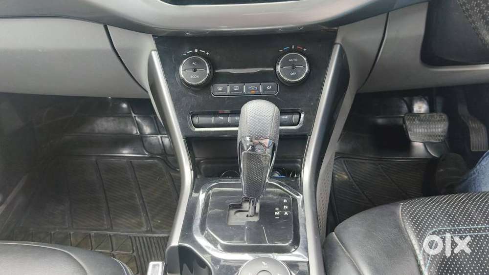 Tata Nexon 1.2 Revotron Xma, 2018, Petrol