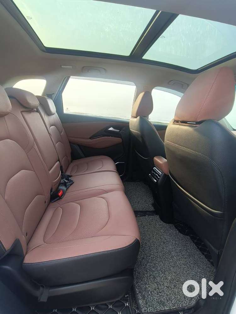 Mg Hector Plus Savvy Pro 1.5 Turbo Petrol Cvt 7 Str, 2024, Petrol