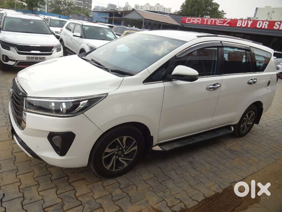 Toyota Innova Crysta 2.4 V 8 Str, 2022, Diesel