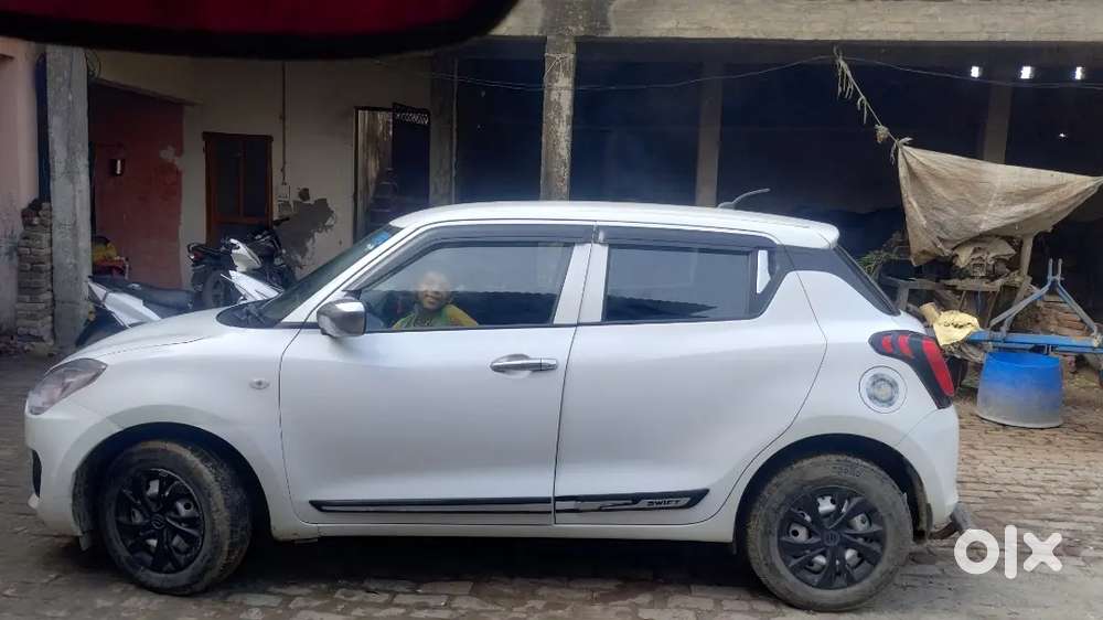 Maruti Suzuki Swift Lxi Petrol 2021