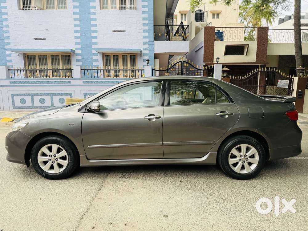 Toyota Corolla Altis 1.8 G, 2009, Petrol