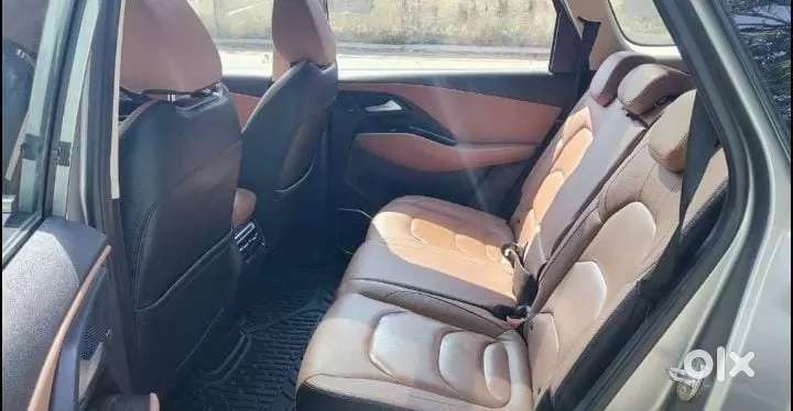Mg Hector Plus Sharp Pro 1.5 Turbo Petrol Cvt 6 Str, 2023, Petrol