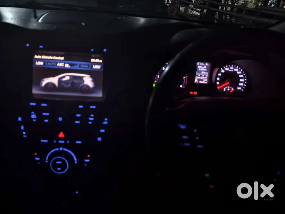 Hyundai Santa Fe 2016 Diesel Automatic, 70631 Km Driven