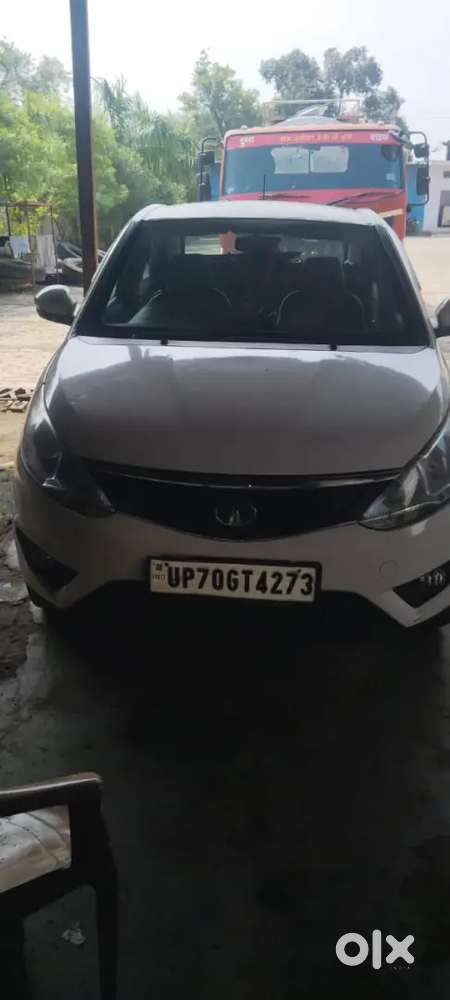 Car Sel Kar Raha Hun