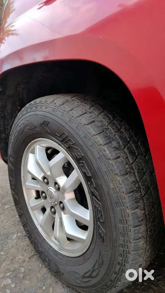 Mahindra Tuv 300 2016 Diesel Well Maintained