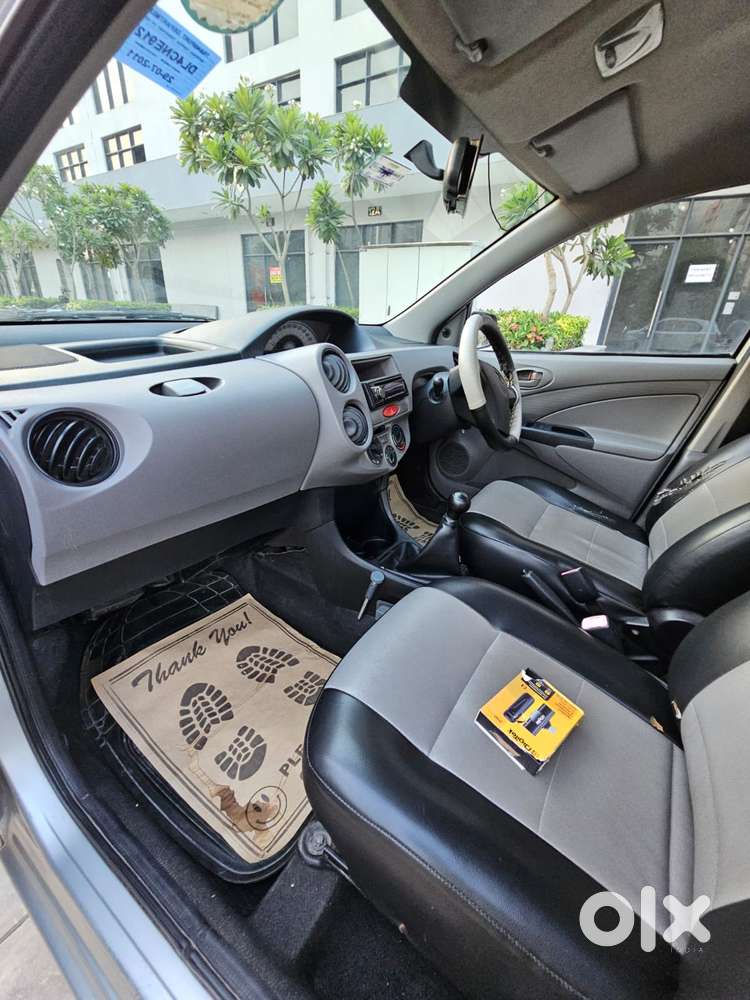 Toyota Etios Liva 2011-2012 G, 2011, Petrol