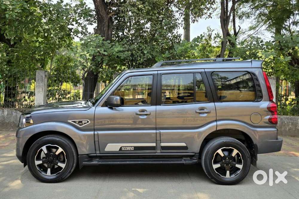 Mahindra Scorpio Classic 2.2 S 11 Mt 7 Str, 2023, Diesel