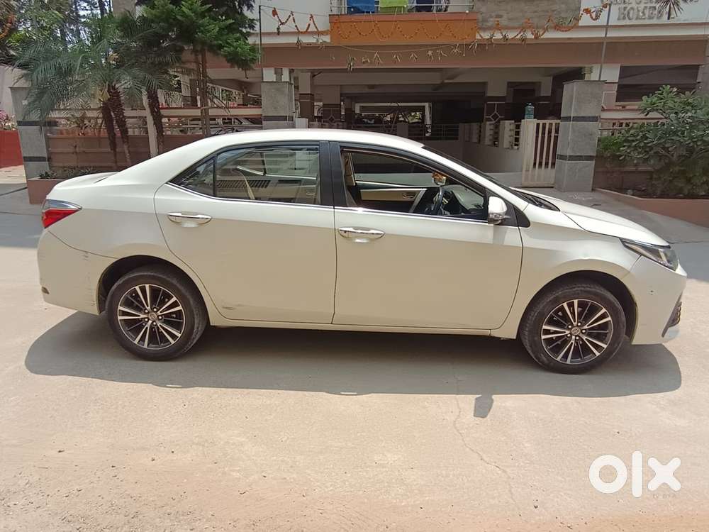 Toyota Corolla Altis 2013-2017 Vl At, 2017, Petrol