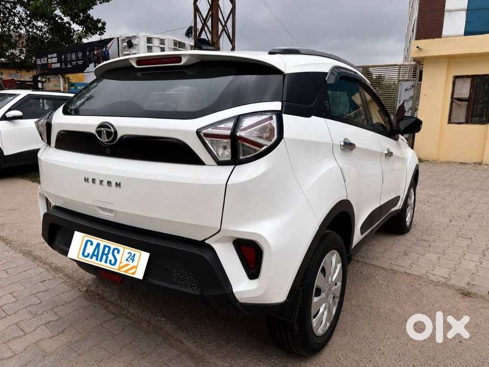 Tata Nexon 1.2 Revotron Xm (s), 2023, Petrol