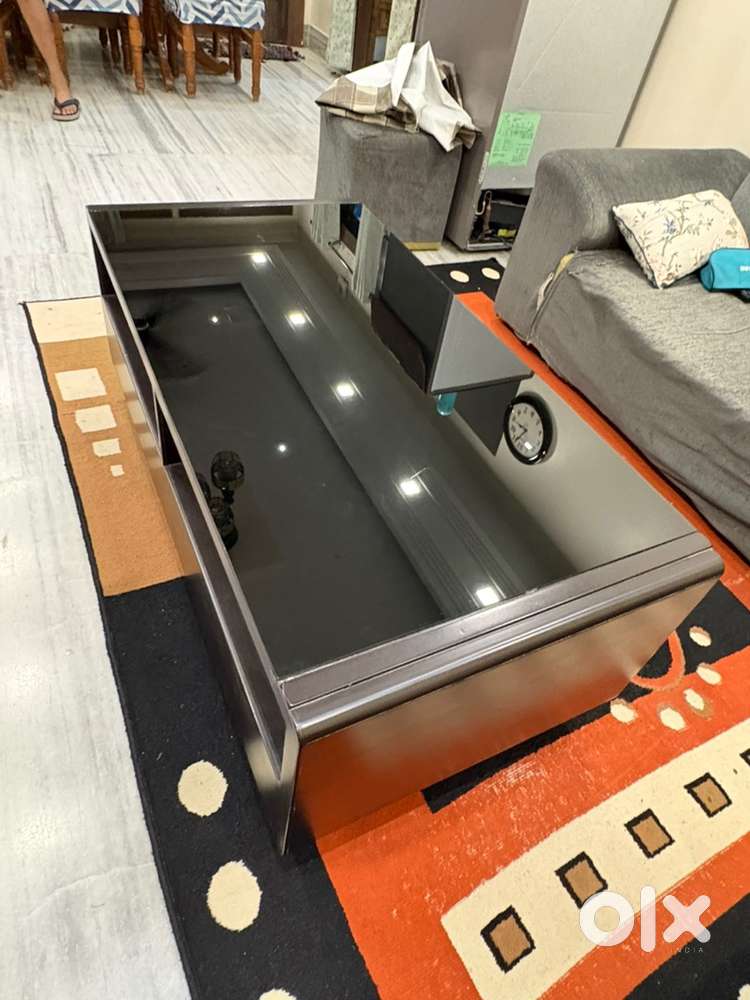 Center table