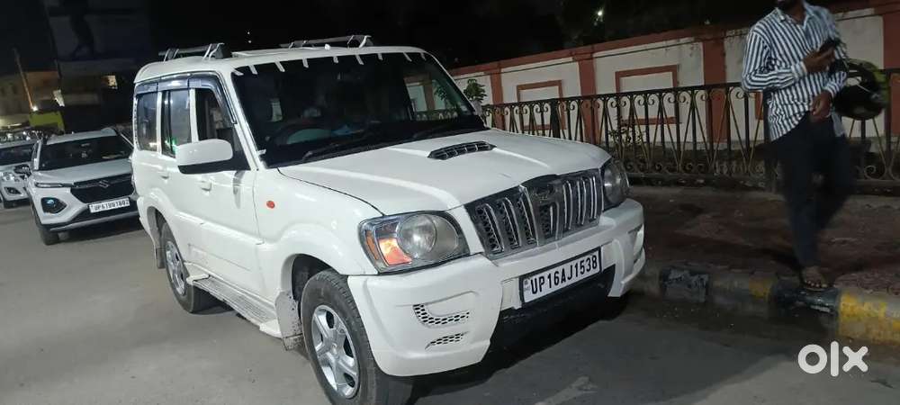 Mahindra Scorpio 1.99 S4 2013