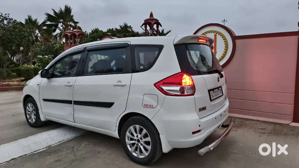 Maruti Suzuki Ertiga 2015 Diesel 160000 Km Driven
