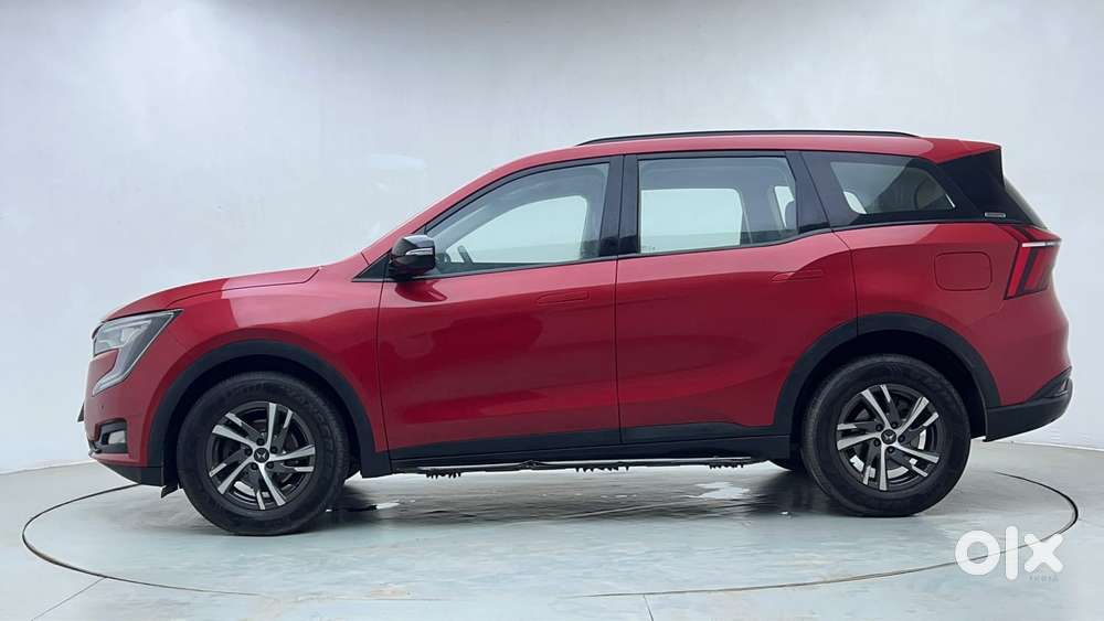 Mahindra Xuv700 2.0 Ax 5 Petrol At Str, 2022, Petrol