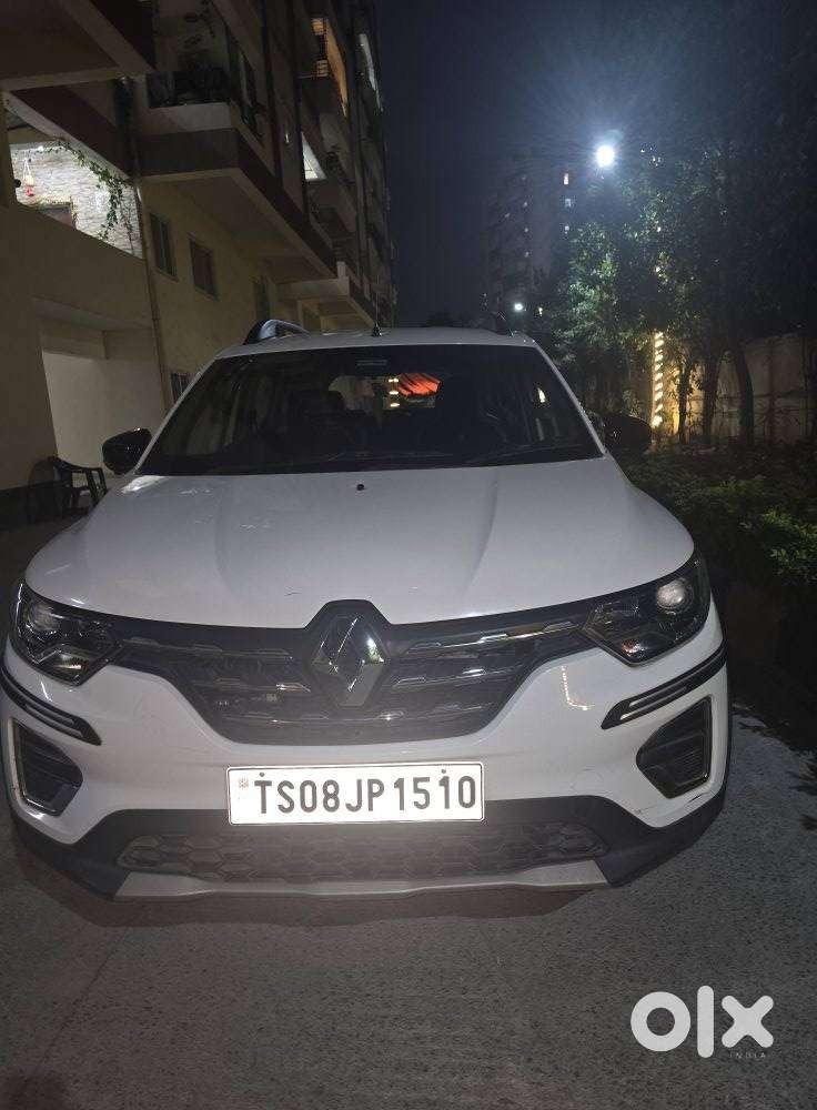 Renault Triber Rxz Easy-r Amt, 2023, Petrol