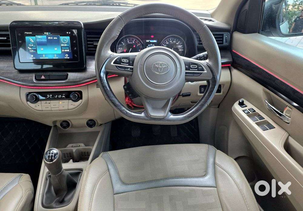 Toyota Rumion V Mt, 2024, Petrol