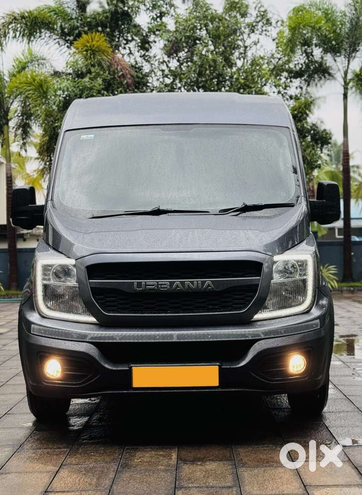 Force Motors Trax Cruiser 12 Str Ac, 2023, Diesel