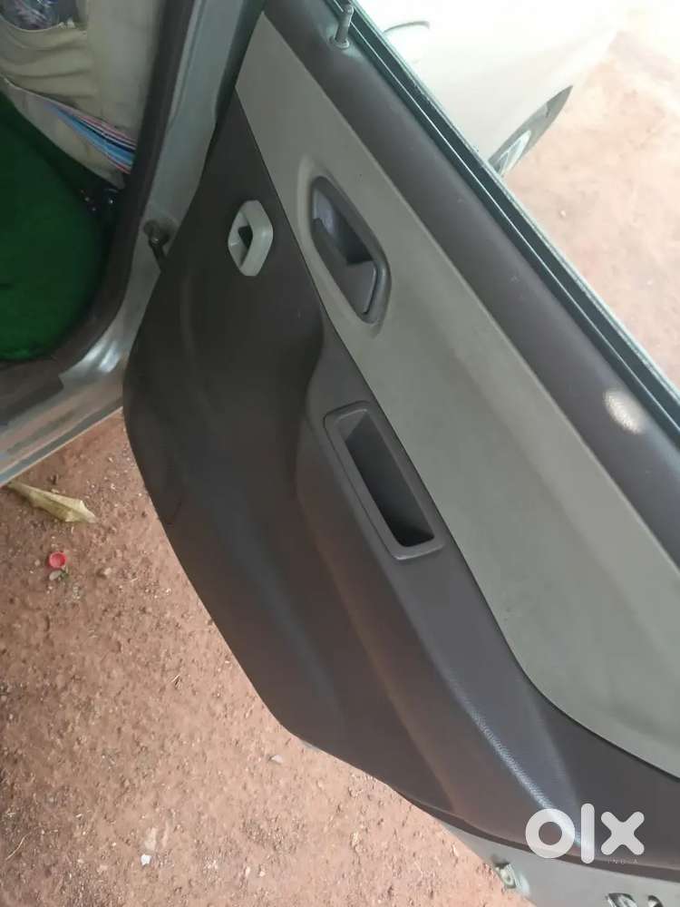 Maruti Suzuki Zen 2011 Lxi Petrol