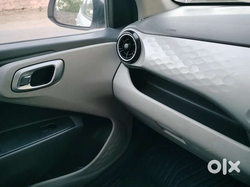 Excellent Condition Rear Ac Vent With Automatic Option