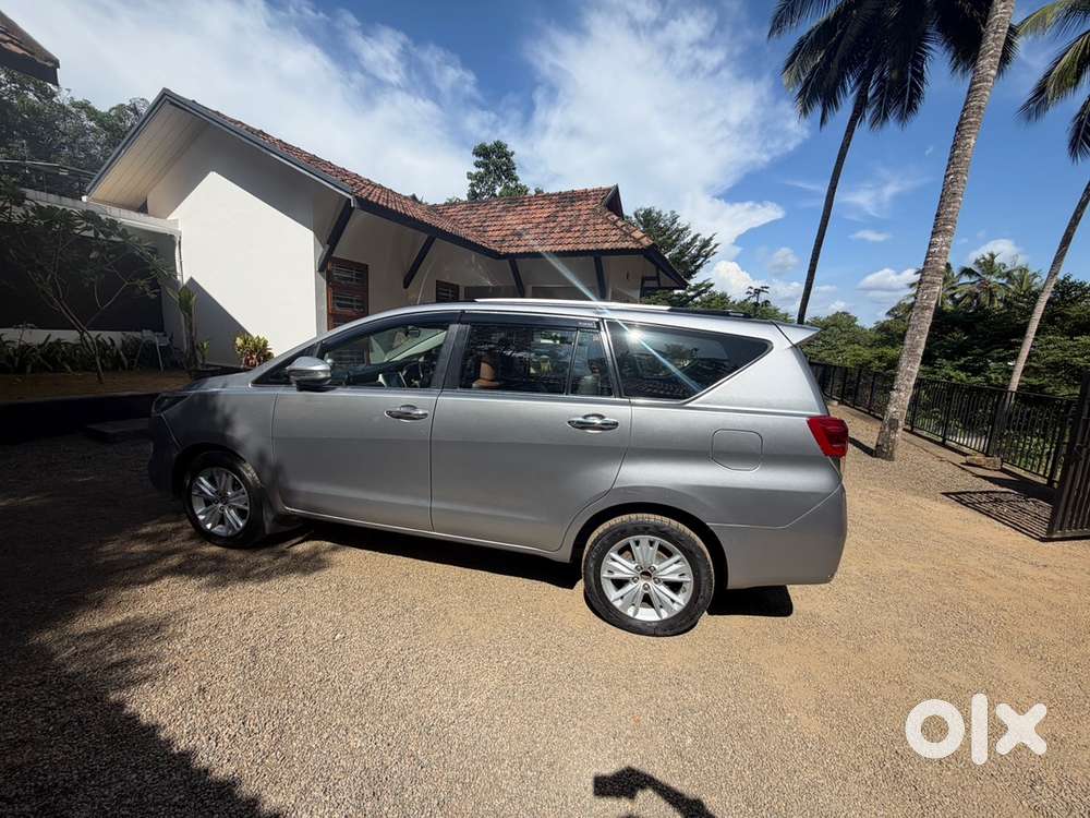 Toyota Innova Crysta 2018