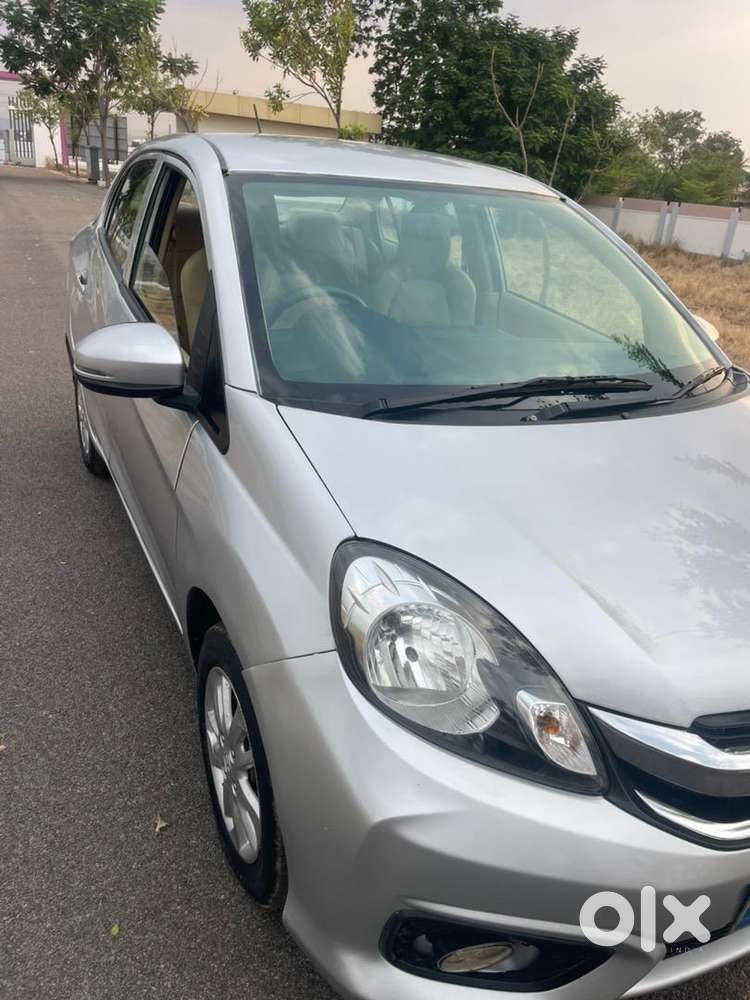 Honda Amaze 2nd Gen 2016 Diesel 105000 Km Driven