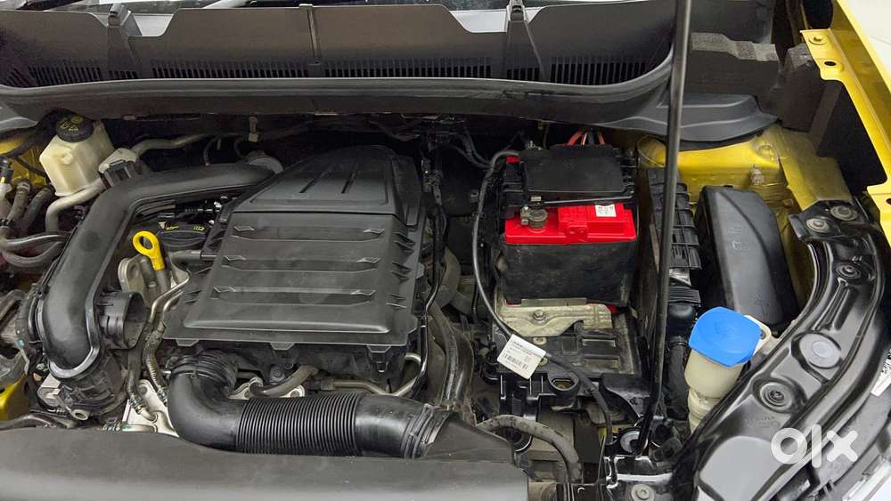 Volkswagen Taigun Topline 1.0 Tsi At (electric Seats), 2021, Petrol