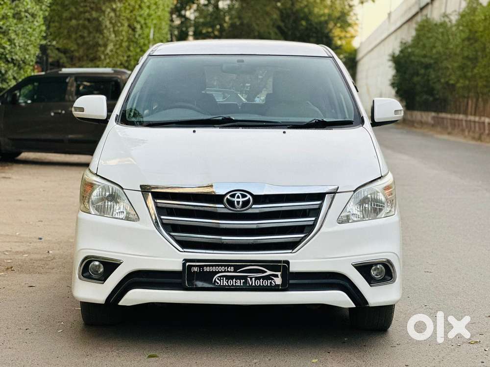 Toyota Innova 2.5 Vx 8 Str Bs-iii, 2014, Diesel
