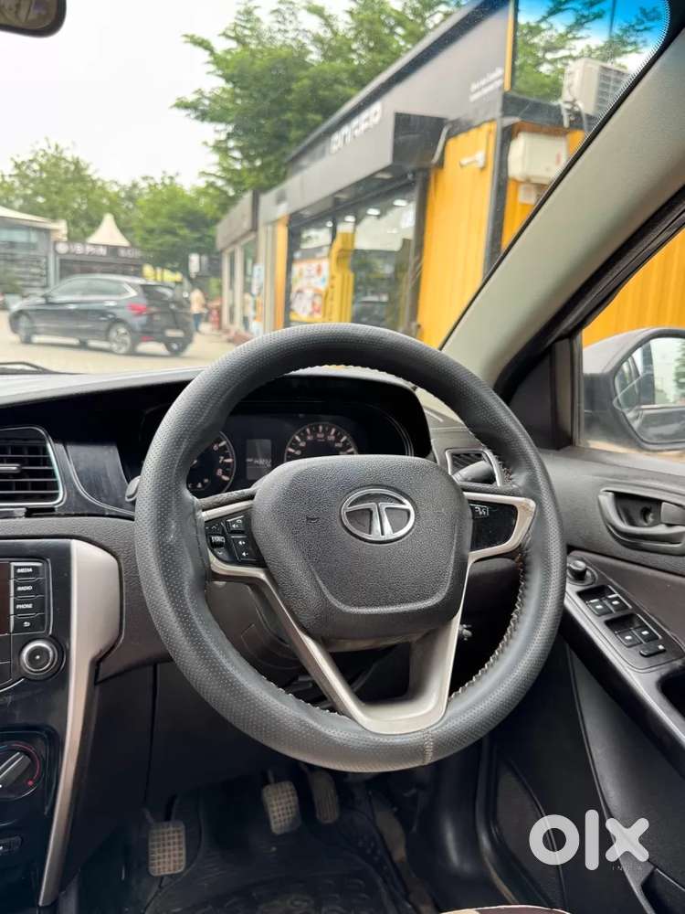 Tata Bolt Revotron Xe, 2016, Petrol