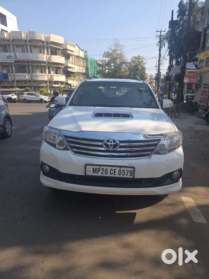 Toyota Fortuner 3.0 4x2 Mt, 2014, Diesel