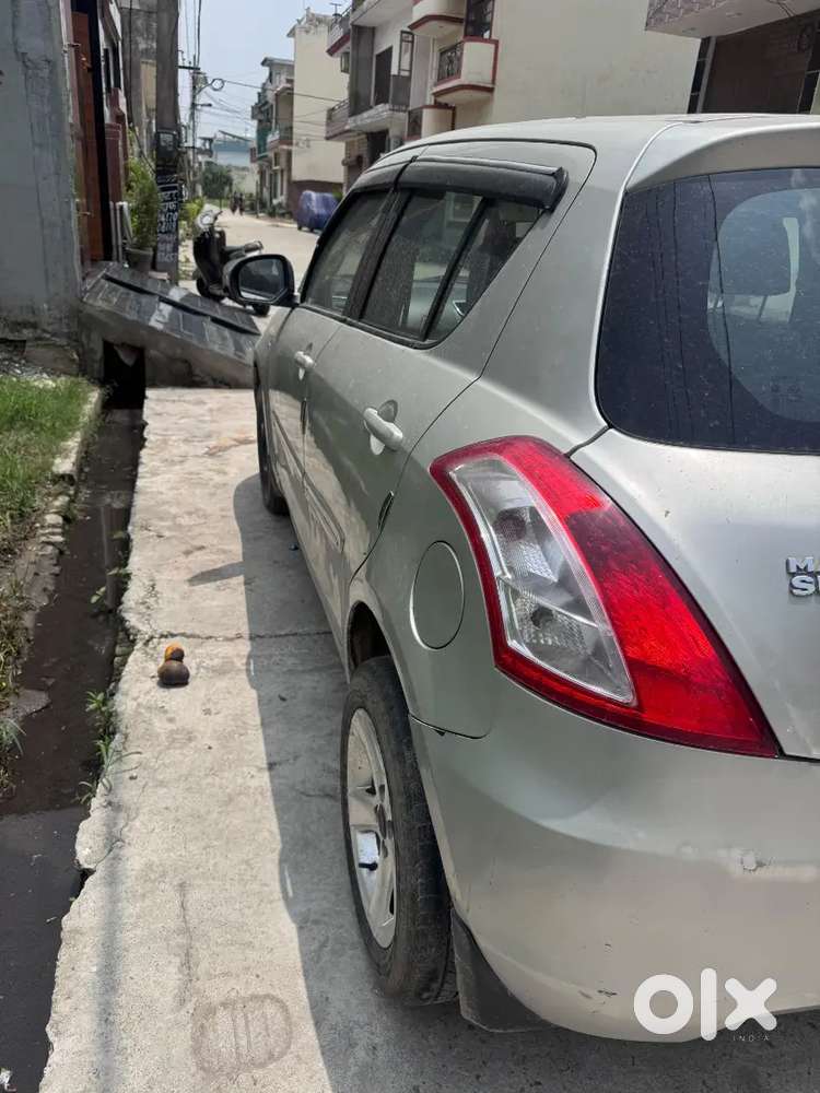 Maruti Suzuki Swift 2015 Diesel 88000 Km Driven