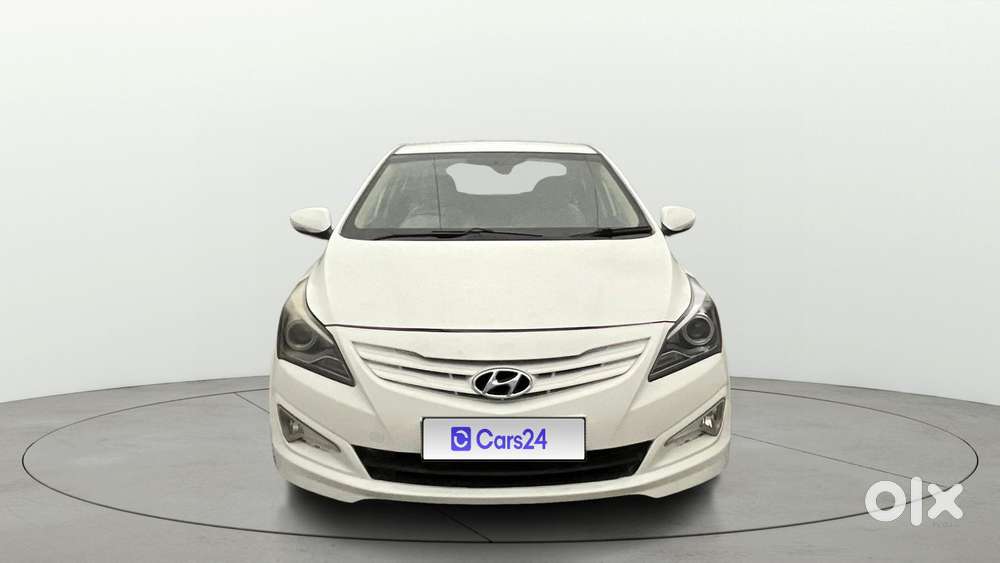 Hyundai Verna [2015-2018] Fluidic 4s 1.6 Vtvt Sx, 2015, Petrol