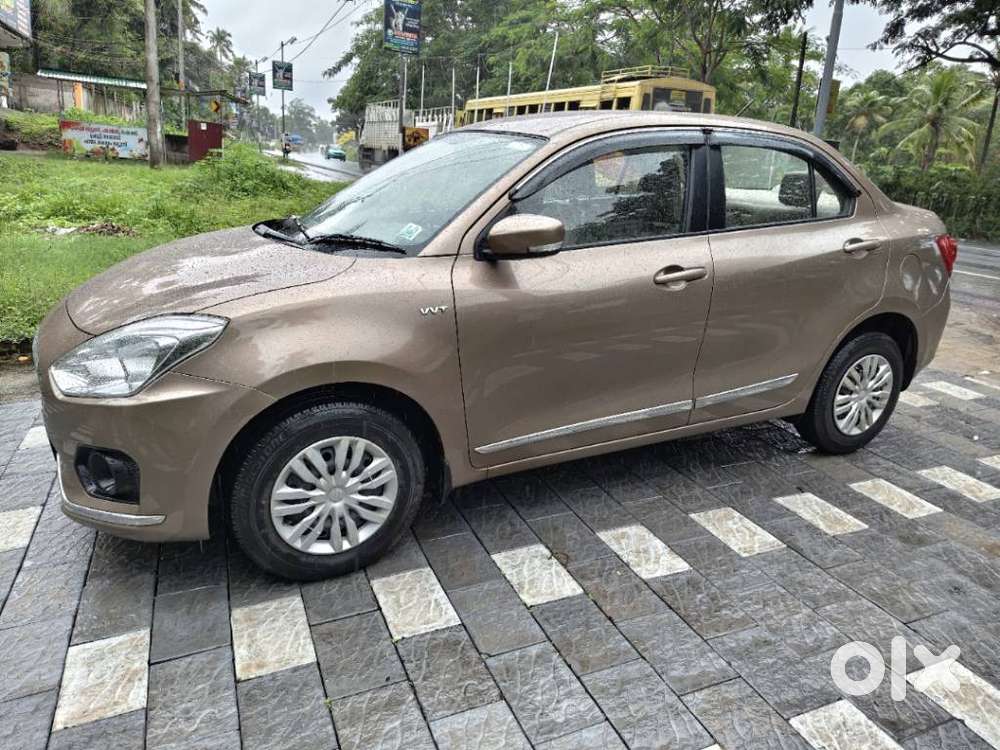 Maruti Suzuki Swift Dzire 1.2 Vxi Bsiv, 2017, Petrol