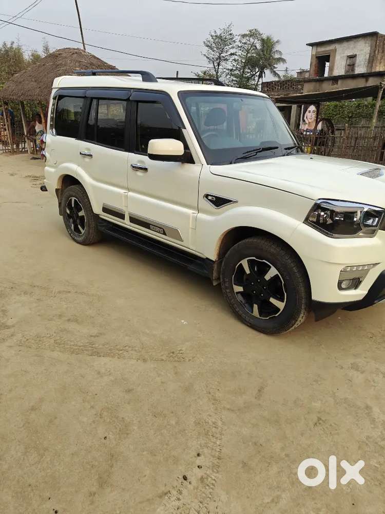 Mahindra Scorpio Classic S11 2022 Diesel 76500 Km Driven