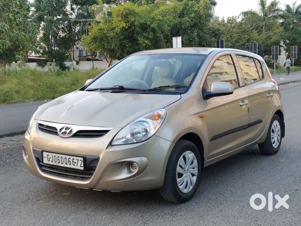 Hyundai I20 2010 Cng & Hybrids 98000 Km Driven