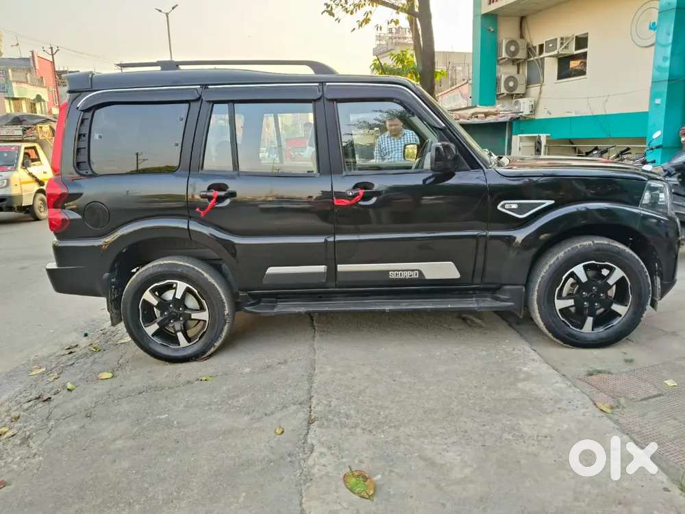 Scorpio S11
