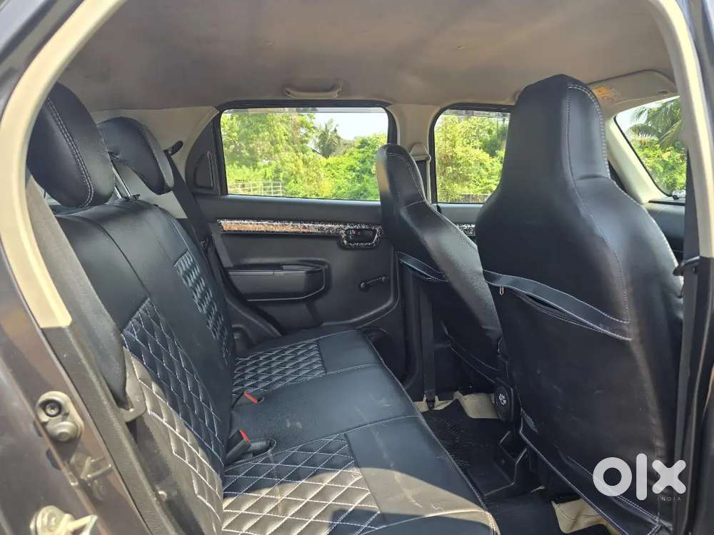 Maruti Suzuki S-presso Vxi +