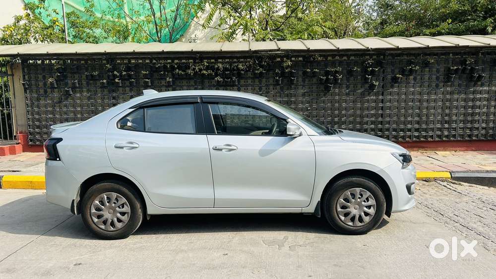 Maruti Suzuki Dzire 1.2 Vxi Cng, 2025, Petrol